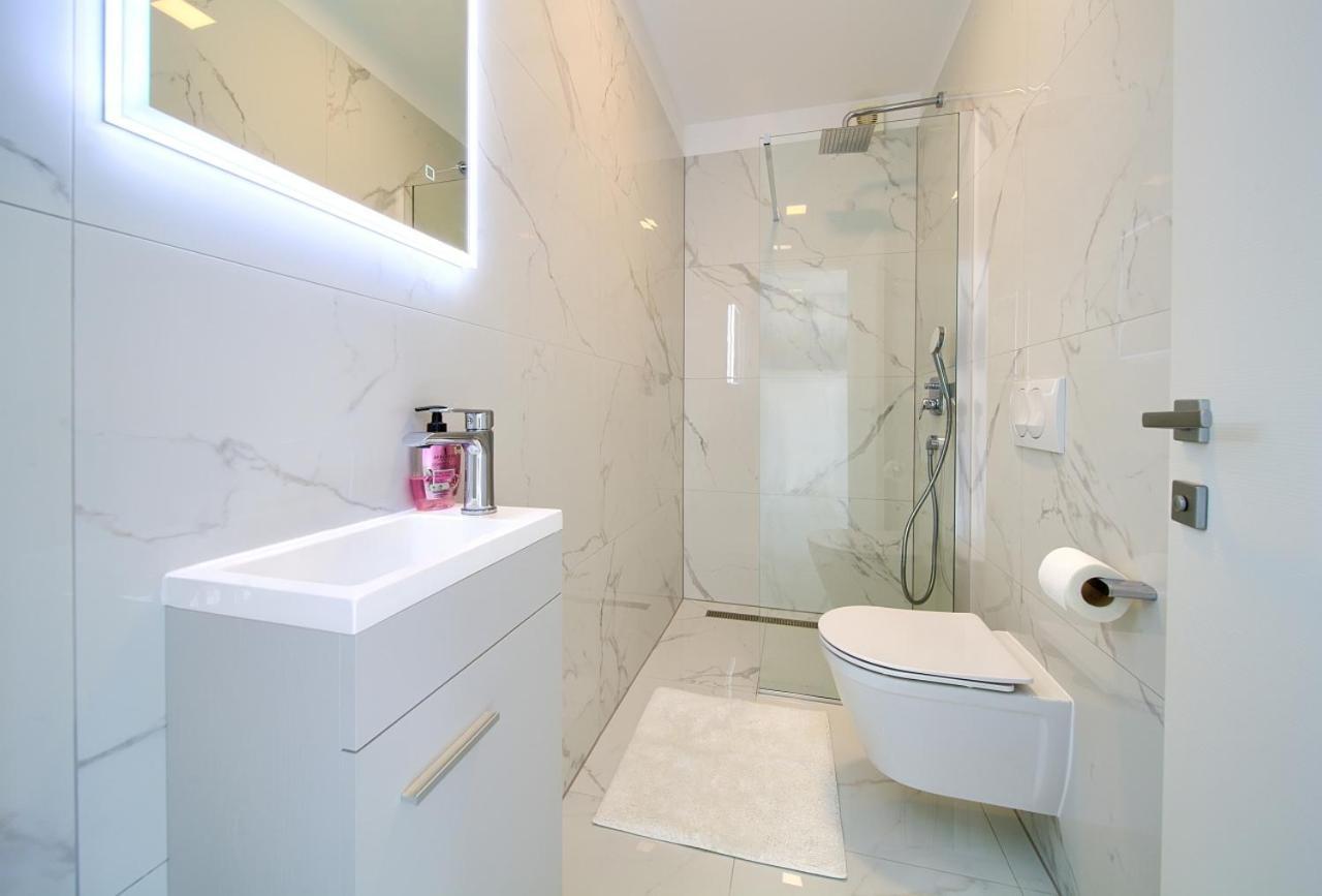 Penthouse Rosa Apartment Malinska Luaran gambar