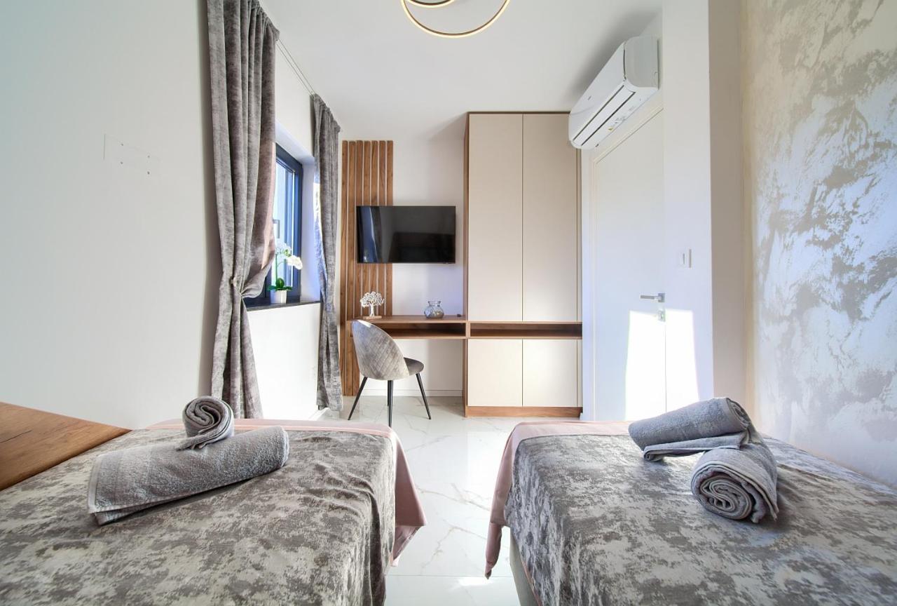 Penthouse Rosa Apartment Malinska Luaran gambar